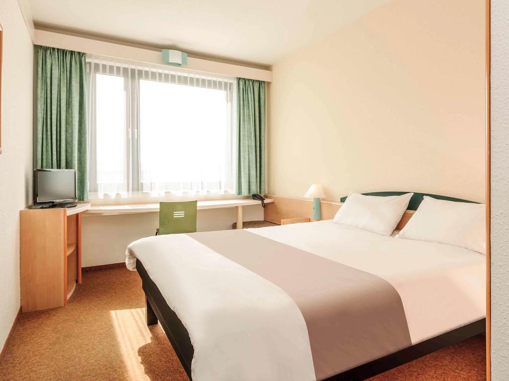 Ibis Rostock Am Stadthafen Exteriér fotografie